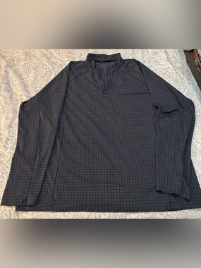 UNRL Highlands Quarter Zip Pullover